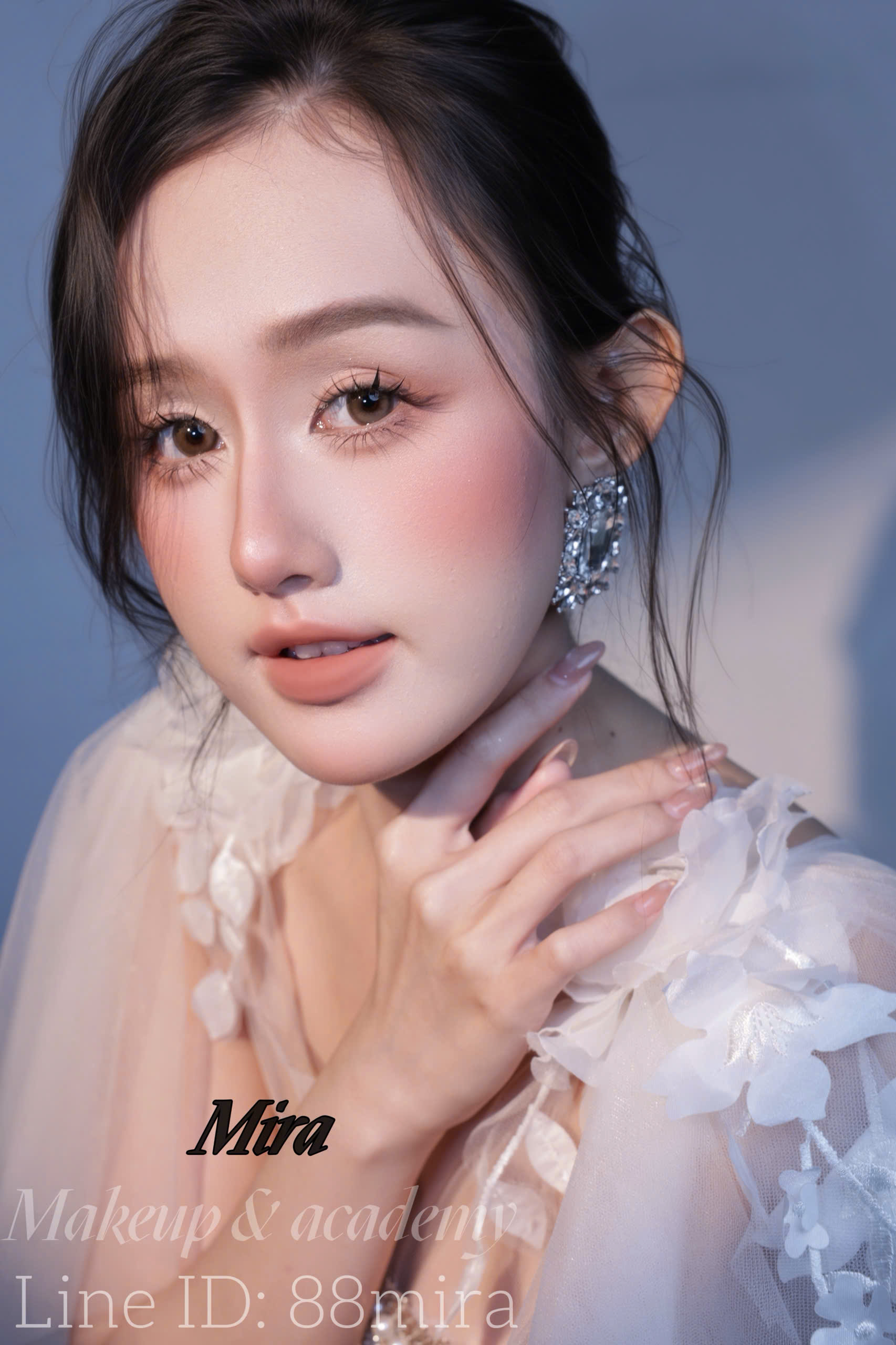 Makeup cô dâu sang trọng — Mira Makeup